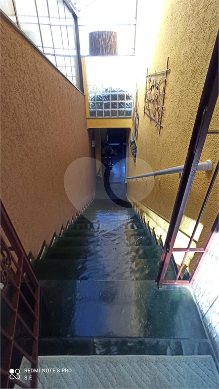 Sobrado Vila Nivi com 3 dormitórios, 1 suíte, 5 vagas