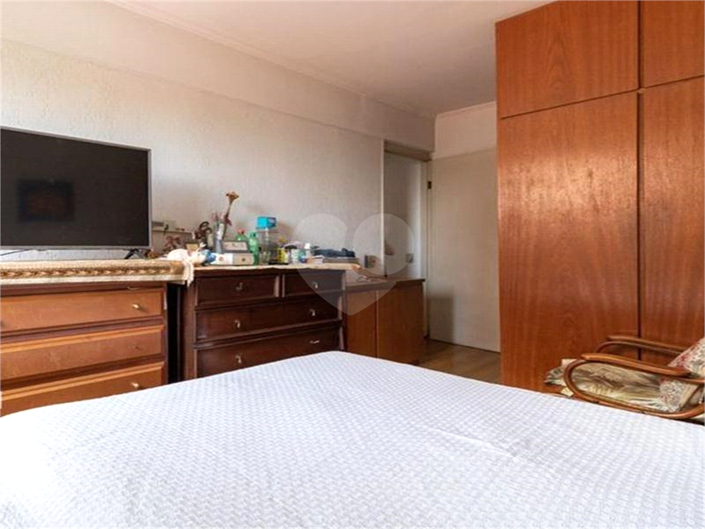 Apartamento à venda com 3 quartos, 125m² - Foto 11