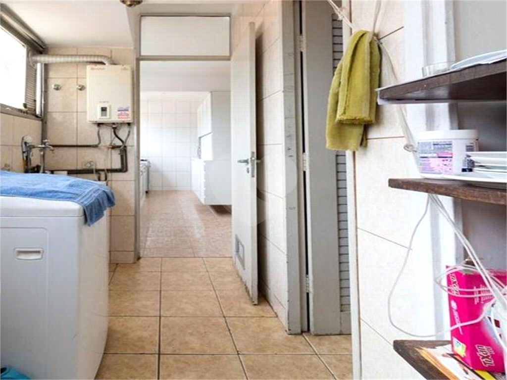 Apartamento à venda com 3 quartos, 125m² - Foto 47