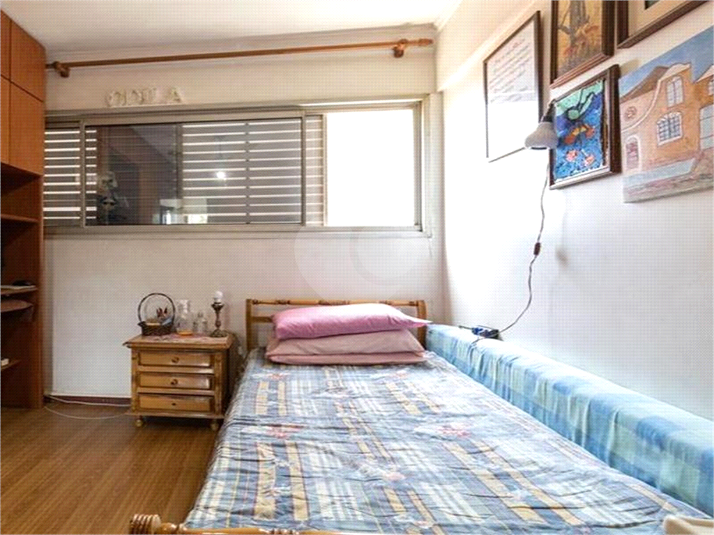 Apartamento à venda com 3 quartos, 125m² - Foto 18