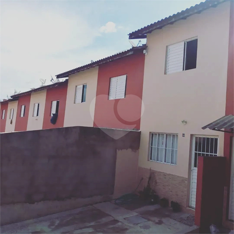 Sobrado à venda com 2 quartos, 58m² - Foto 1