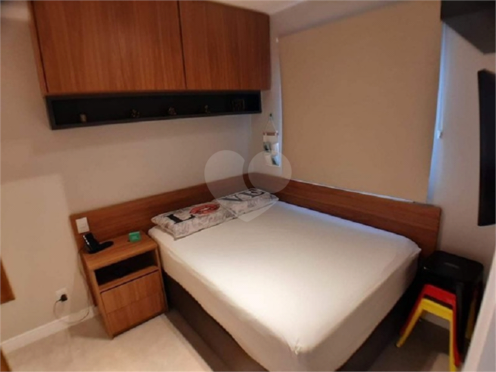 Apartamento com varanda e vaga de garagem à venda no Brás, a 5 minutos do Metrô
