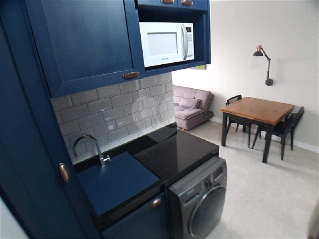 Apartamento com varanda e vaga de garagem à venda no Brás, a 5 minutos do Metrô