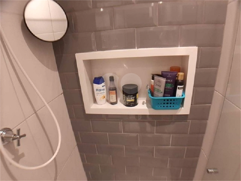 Apartamento com varanda e vaga de garagem à venda no Brás, a 5 minutos do Metrô