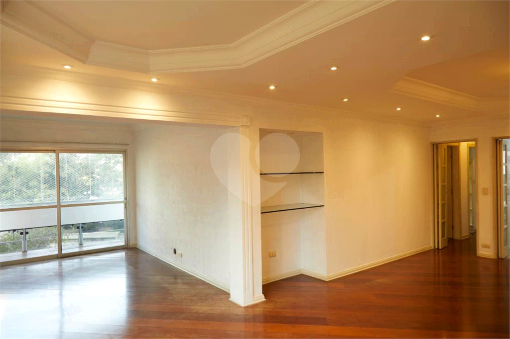 APARTAMENTO em TUCURUVI