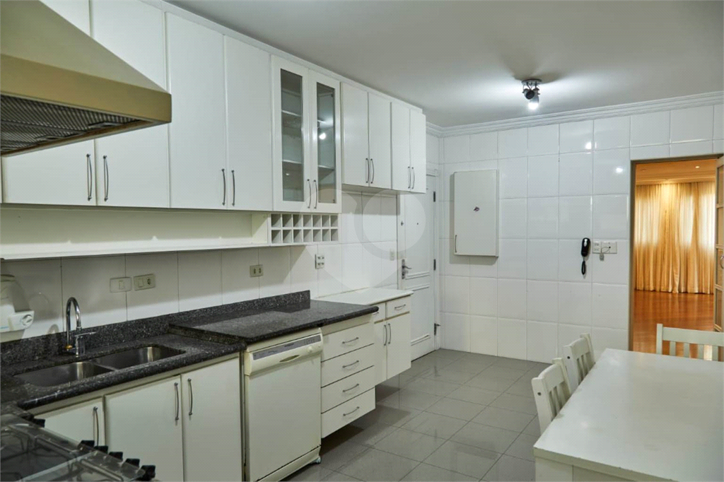 APARTAMENTO em TUCURUVI