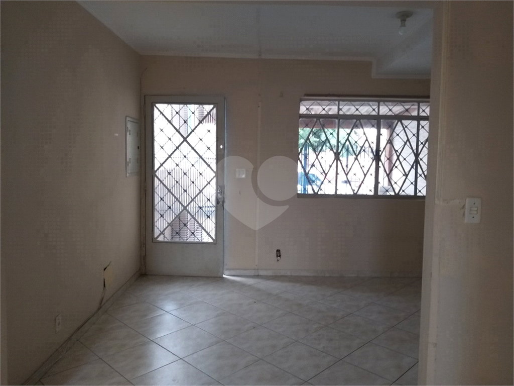 Casa Residencial/Comercial - São 2 casas, com toda infraestrutura que o bairro de Santana oferece