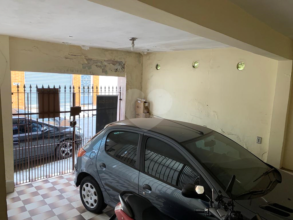 Casa à venda com 4 quartos, 205m² - Foto 1