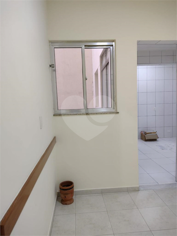 APARTAMENTO em REPÚBLICA