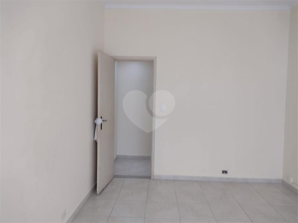 APARTAMENTO em REPÚBLICA