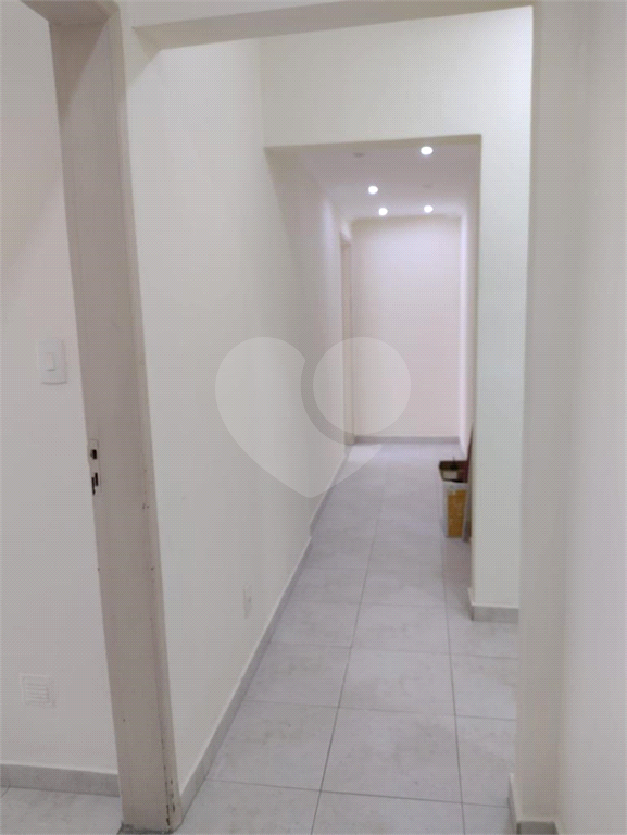APARTAMENTO em REPÚBLICA