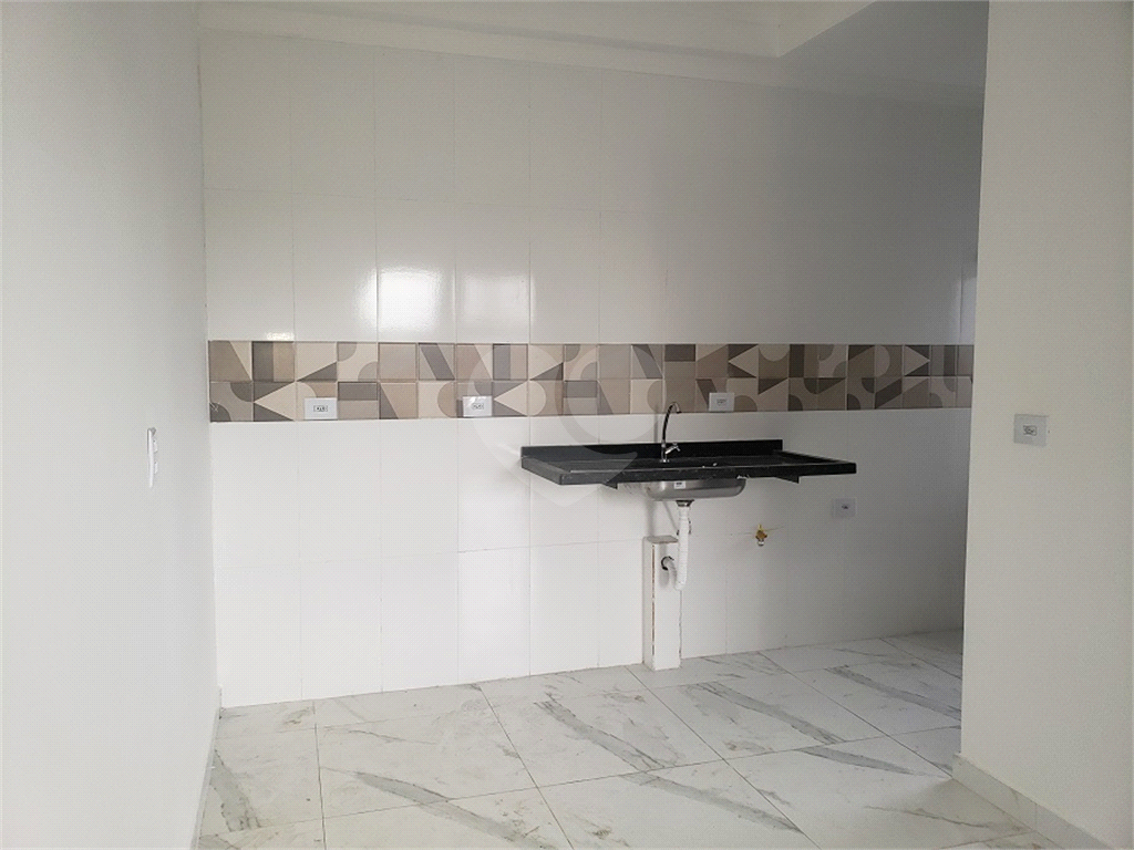 Apartamento de 33 m2,  1 dormitório com Varanda, metrô Parada Inglesa!!!