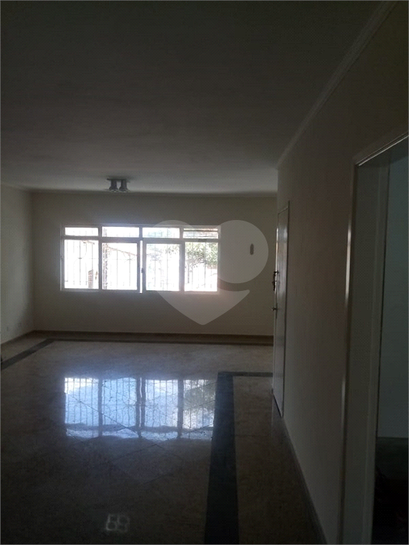 Casa à venda com 3 quartos, 228m² - Foto 25