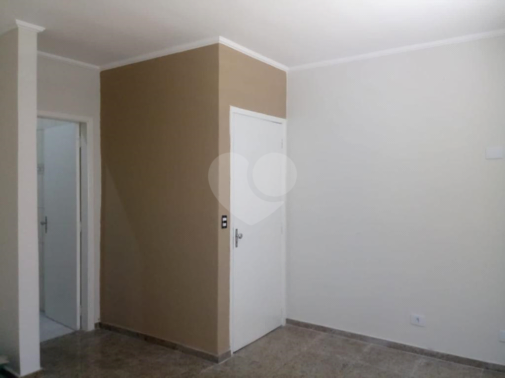 Casa à venda com 3 quartos, 228m² - Foto 14