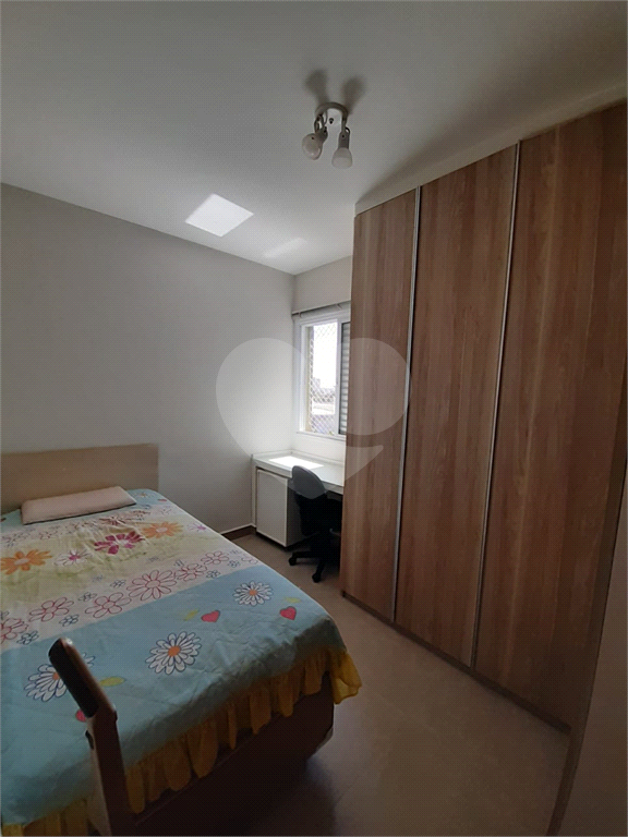 Apartamento à venda com 2 quartos, 52m² - Foto 12