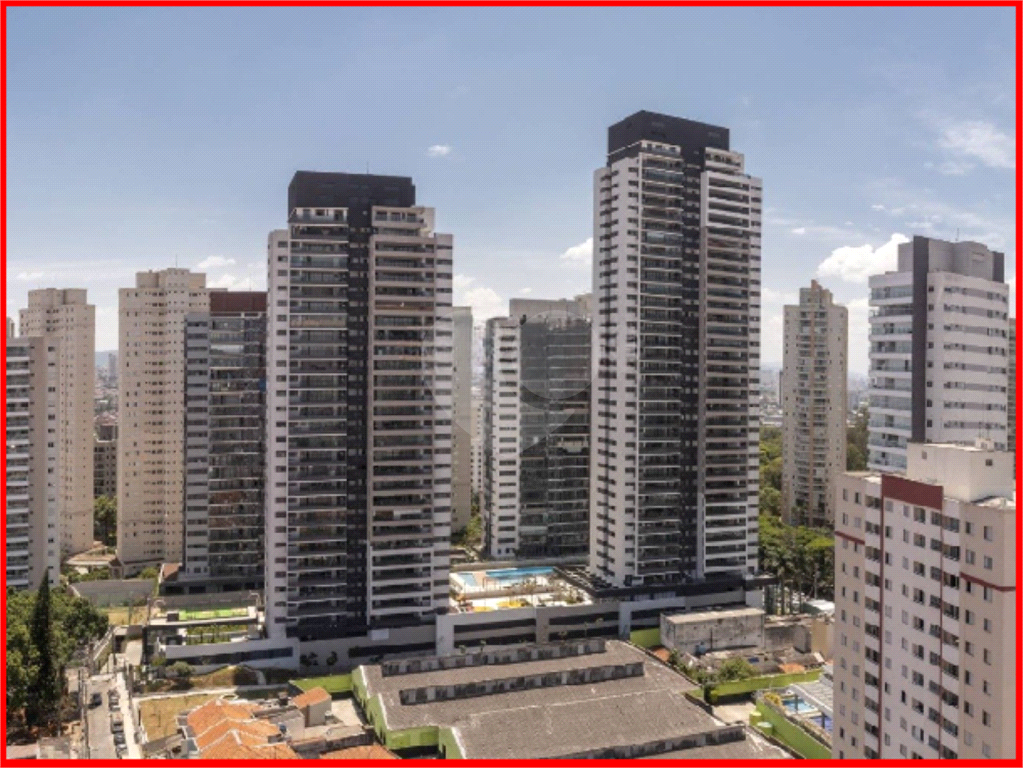 APARTAMENTO em TATUAPÉ