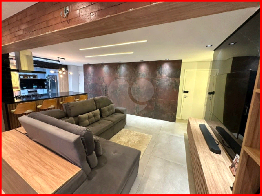 APARTAMENTO em TATUAPÉ