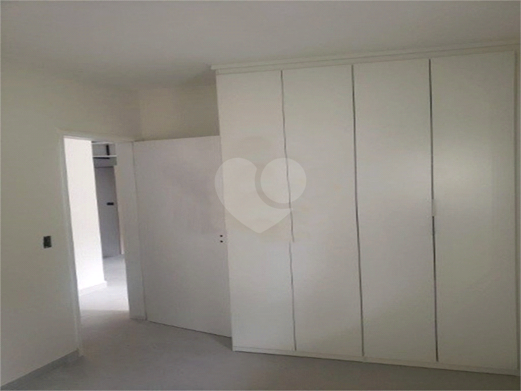 Apartamento à venda com 1 quarto, 41m² - Foto 17