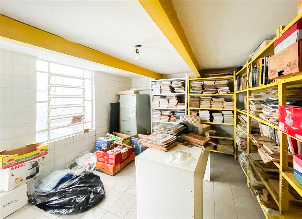 CASA À VENDA COM 4 QUARTOS NA POMPÉIA