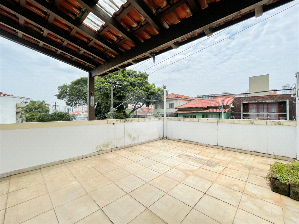 CASA À VENDA COM 4 QUARTOS NA POMPÉIA