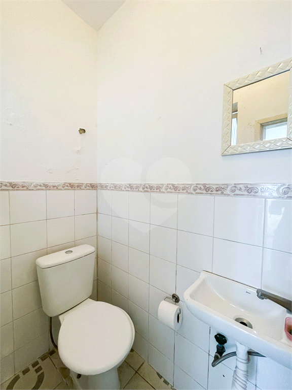 CASA À VENDA COM 4 QUARTOS NA POMPÉIA