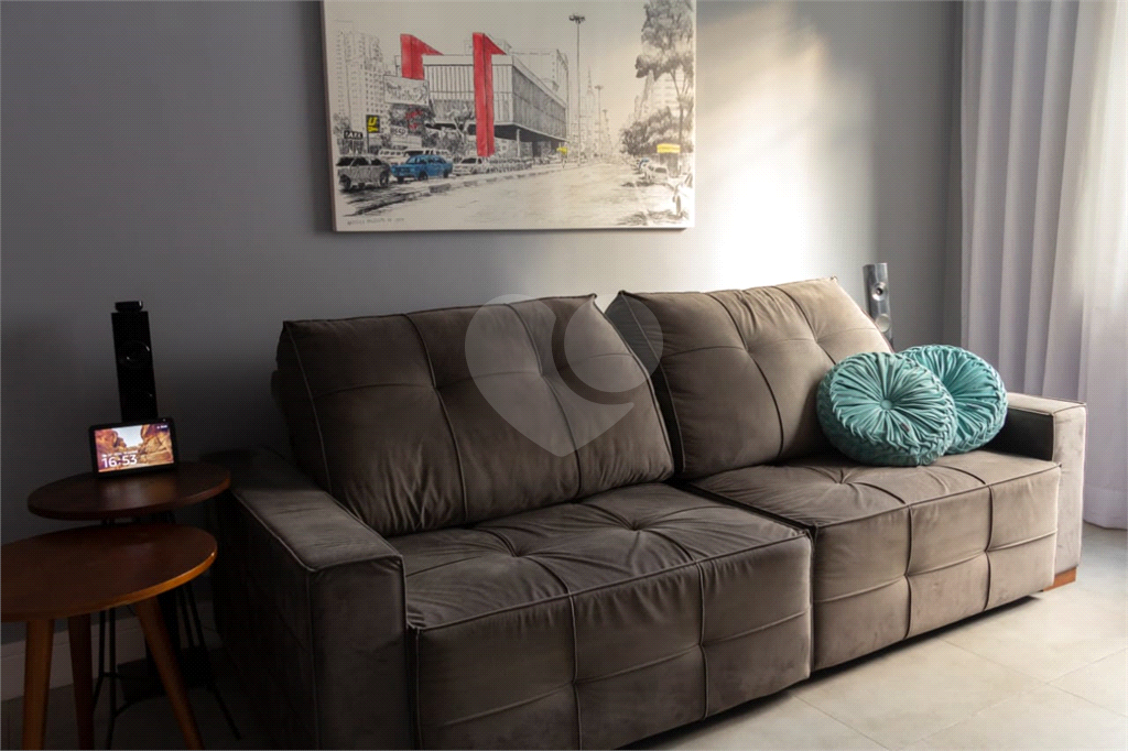 Apartamento  totalmente reformado  a venda nos Campos Elíseos.