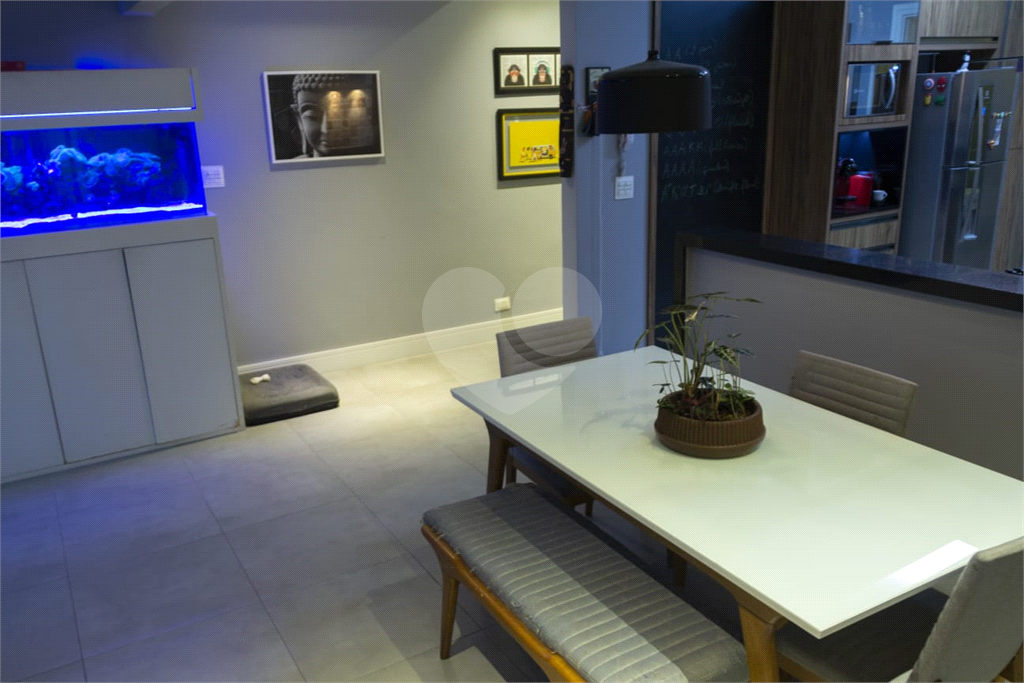 Apartamento  totalmente reformado  a venda nos Campos Elíseos.