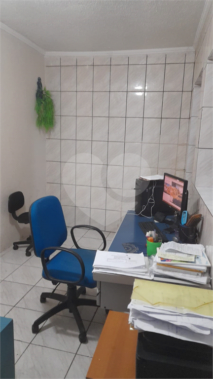 Casa com 3 quartos e 2 vagas - Itaquera