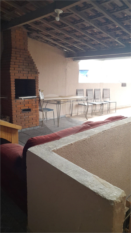 Casa com 3 quartos e 2 vagas - Itaquera