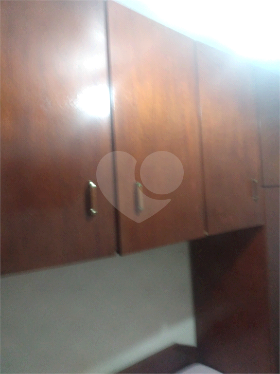 Apartamento com dois dormitórios e uma vaga próximo ao Horto Florestal