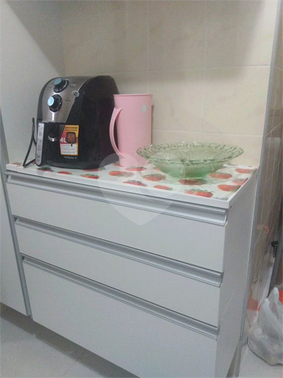 Apartamento com dois dormitórios e uma vaga próximo ao Horto Florestal