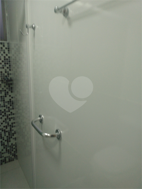 Apartamento com dois dormitórios e uma vaga próximo ao Horto Florestal