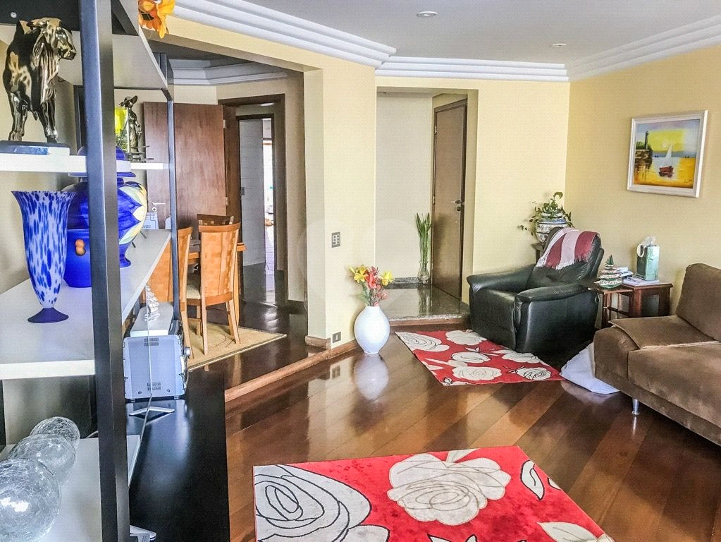 Apartamento à venda com 4 quartos, 164m² - Foto 2