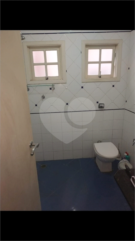 Sobrado no Condomínio Itatinga com 421m² de área útil!!