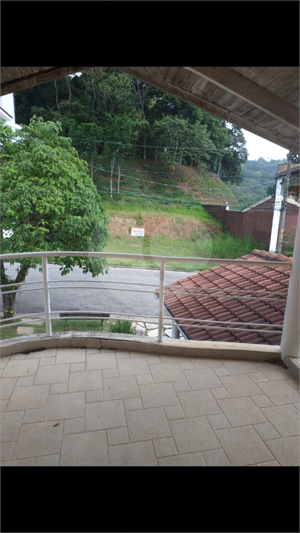 Sobrado no Condomínio Itatinga com 421m² de área útil!!