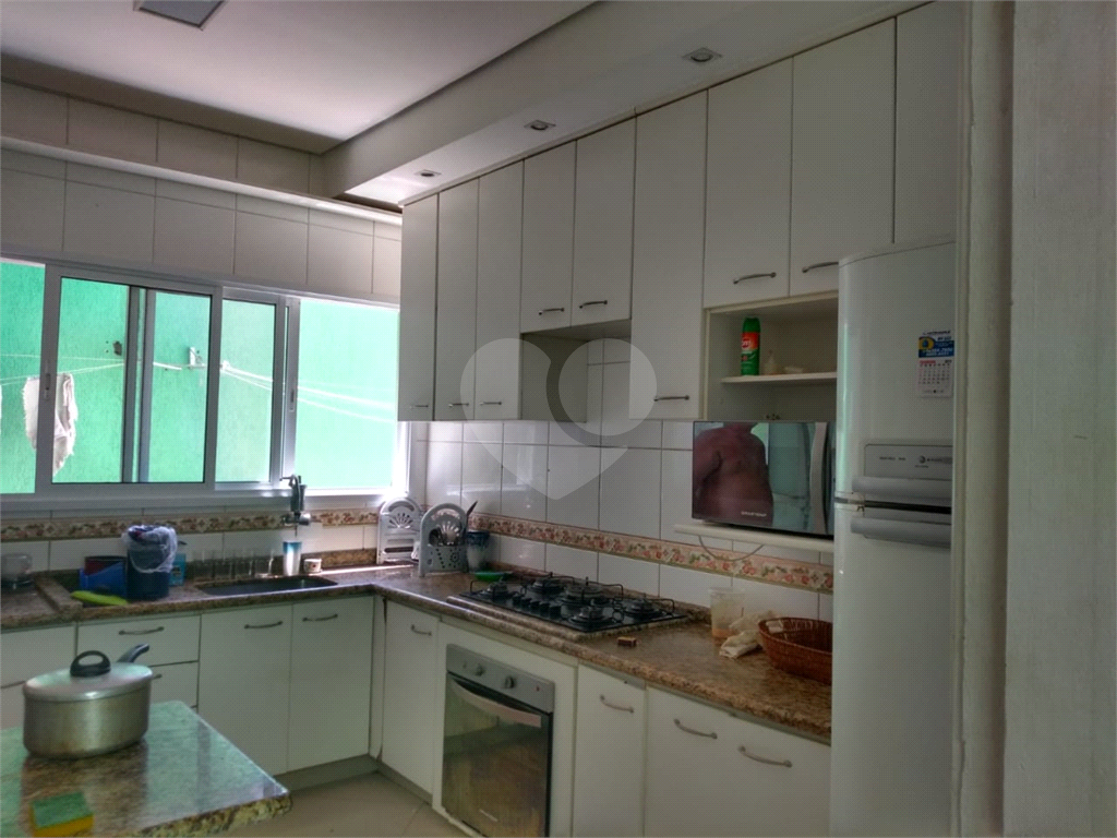 Casa à venda com 3 quartos, 215m² - Foto 5