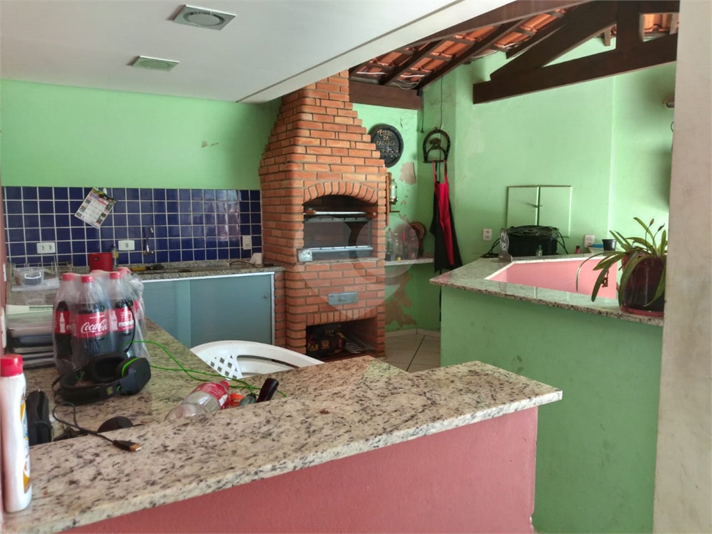 Casa à venda com 3 quartos, 215m² - Foto 3