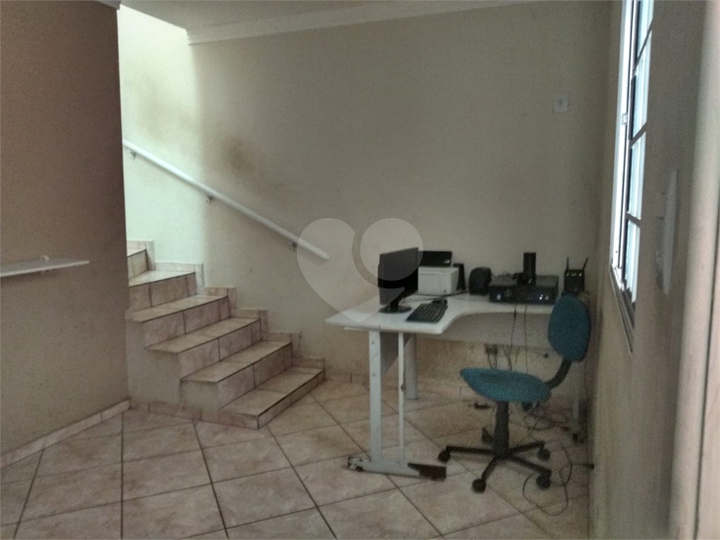 Casa à venda com 3 quartos, 215m² - Foto 17