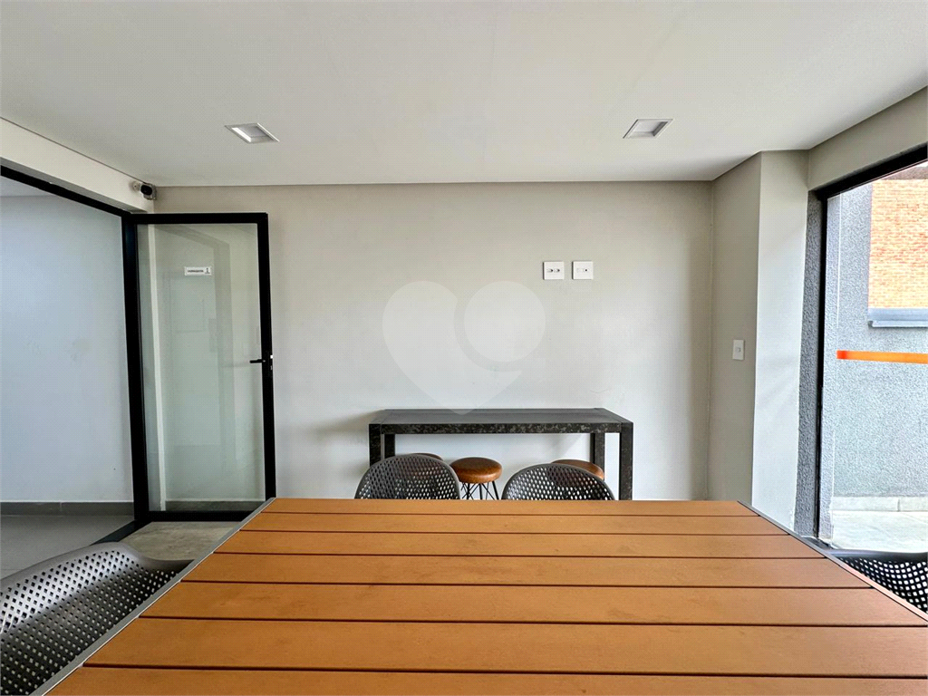 Apartamento à venda e aluguel com 1 quarto, 50m² - Foto 23