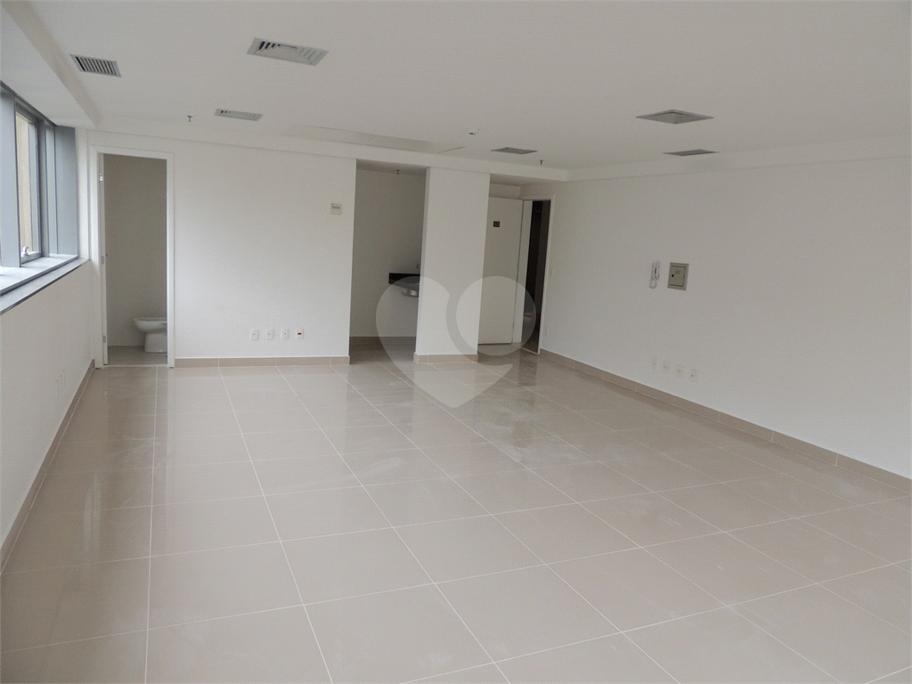 SALA COMERCIAL  50m² COM 2 VAGAS DE GARAGEM - HIGIENÓPOLIS