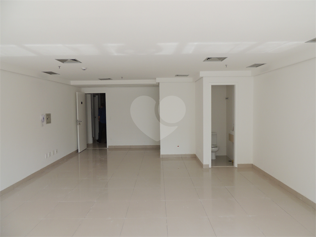 SALA COMERCIAL  50m² COM 2 VAGAS DE GARAGEM - HIGIENÓPOLIS