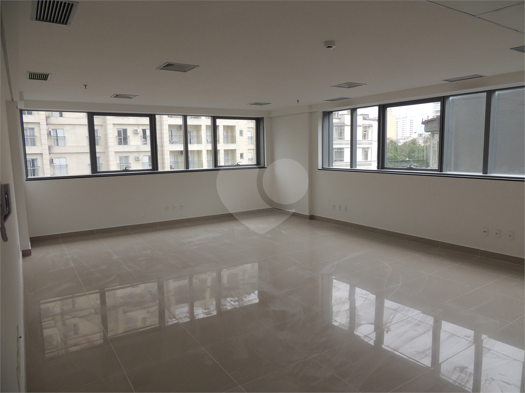 SALA COMERCIAL  50m² COM 2 VAGAS DE GARAGEM - HIGIENÓPOLIS