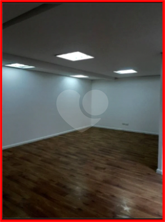 SALAS em BROOKLIN