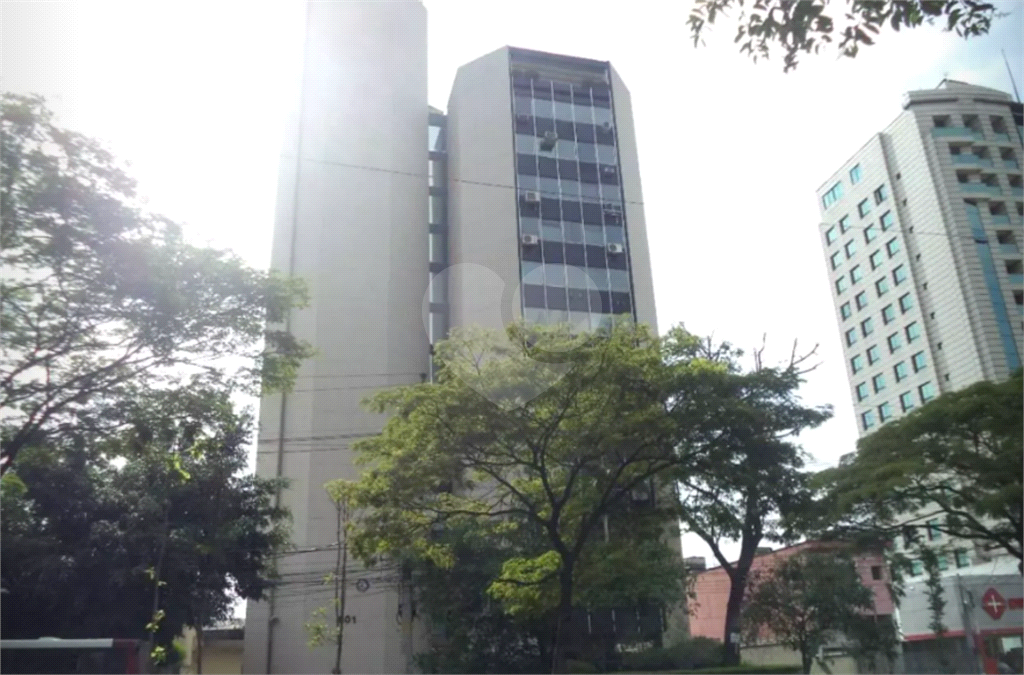 SALAS em BROOKLIN