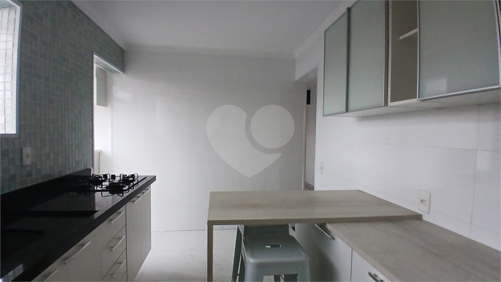 Apto ao lado do metro Santana