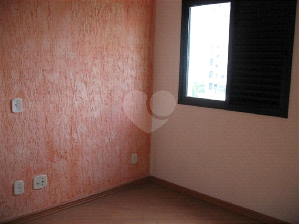 APARTAMENTO em SANTANA
