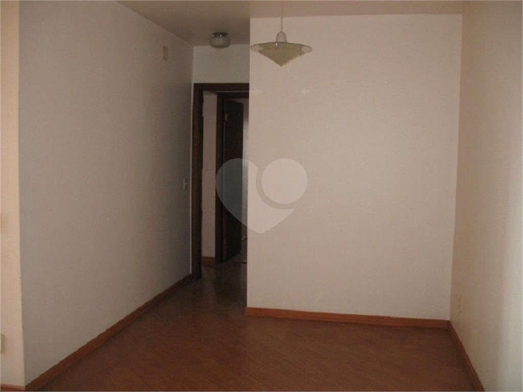 APARTAMENTO em SANTANA