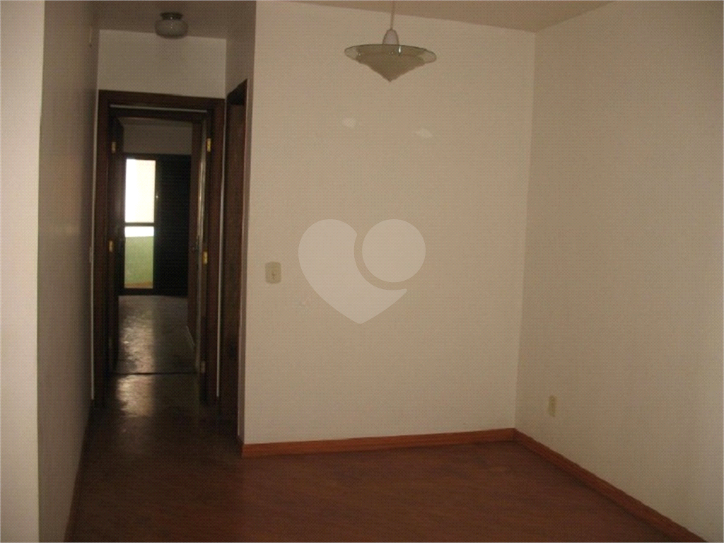 APARTAMENTO em SANTANA
