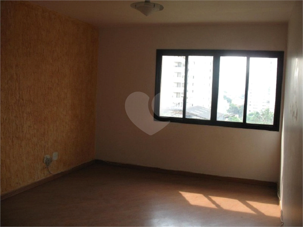 APARTAMENTO em SANTANA