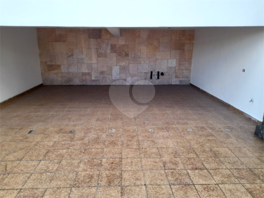 Sobrado amplo com quintal próximo a Braz Leme